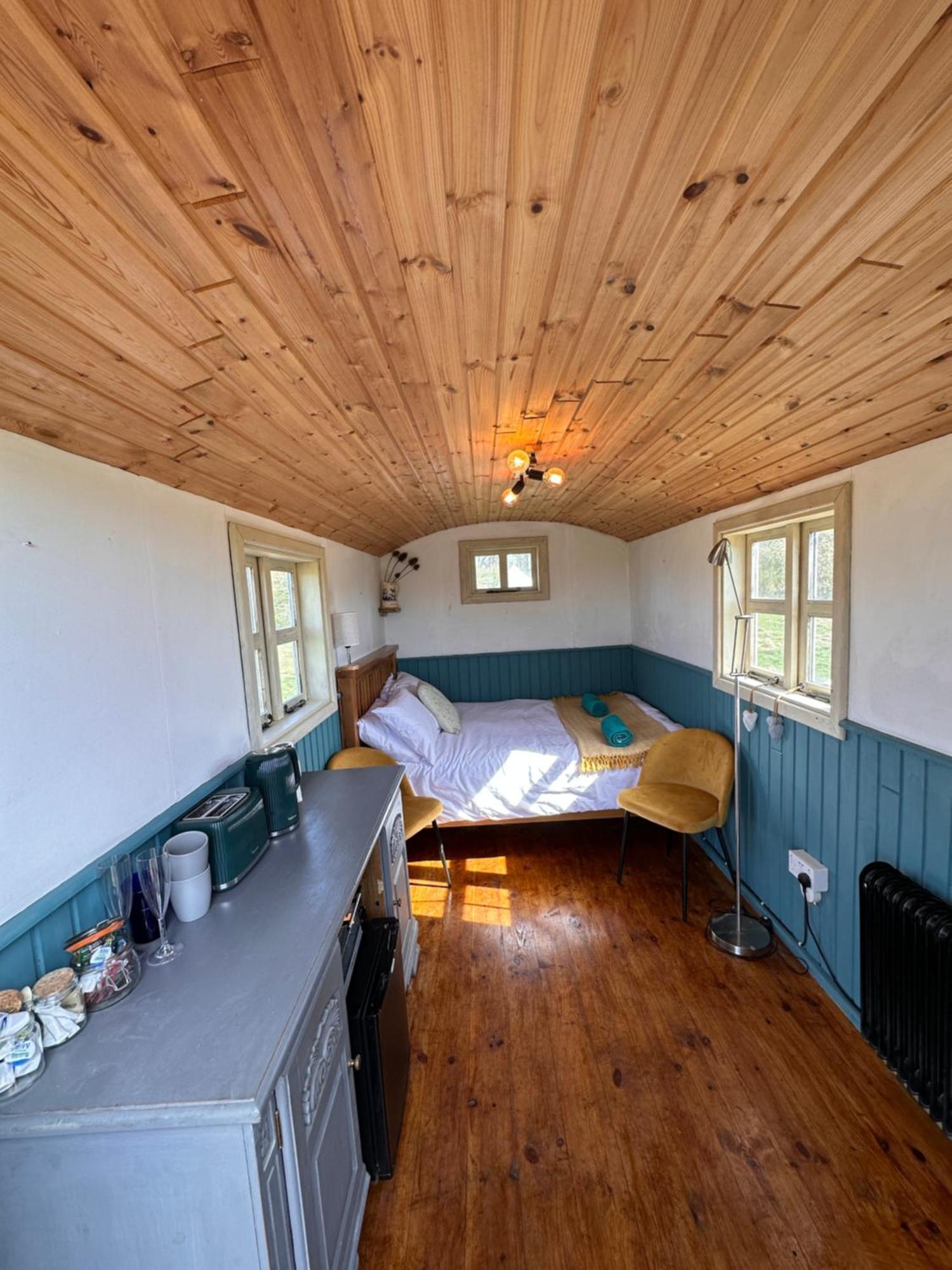 Buzzard Holt Hosting Hotel Buckingham Room photo